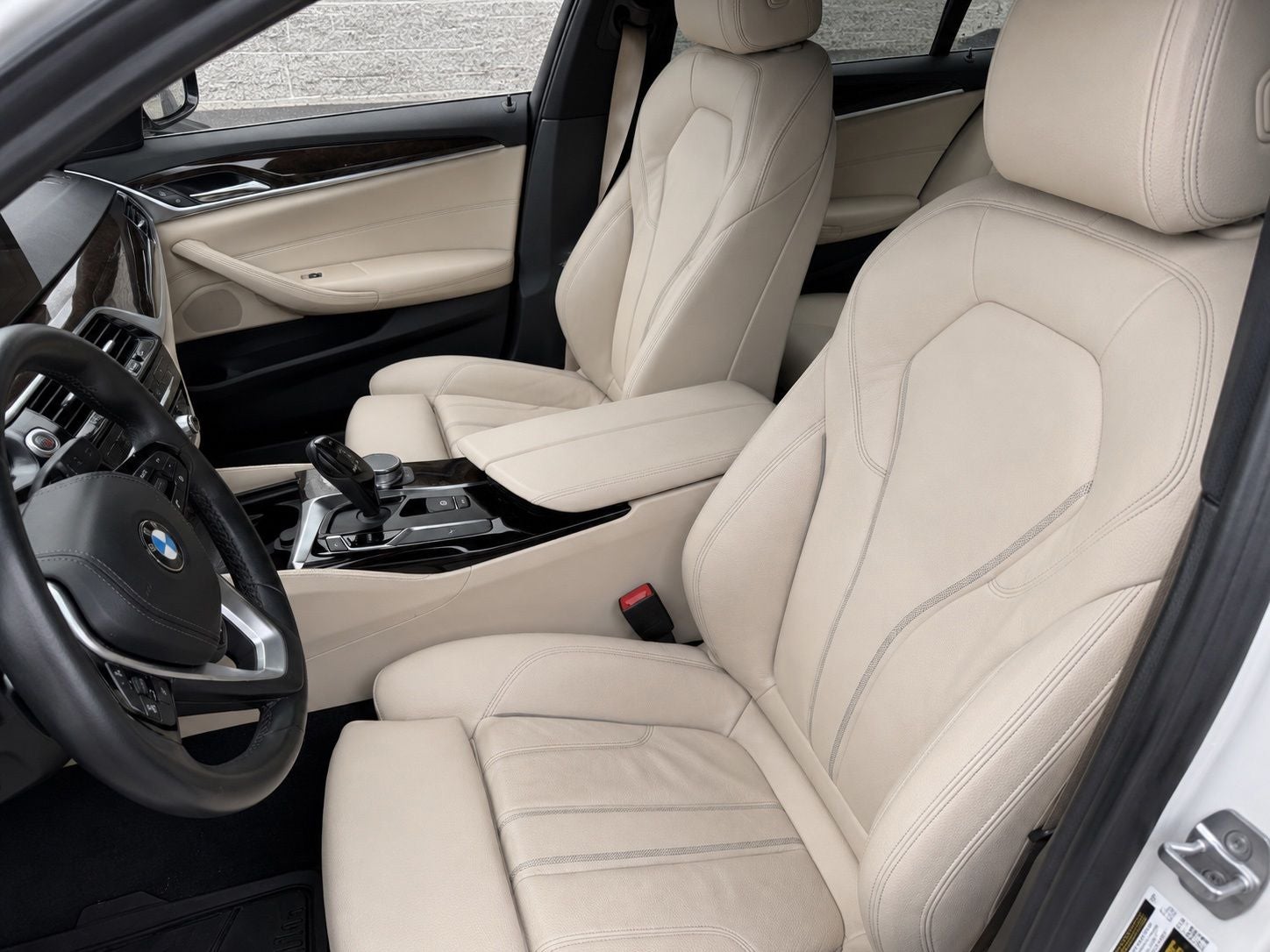 bmw 5 series 2019 WBAJE5C57KWW30444 image bmw 5 series 2019 WBAJE5C57KWW30444 image